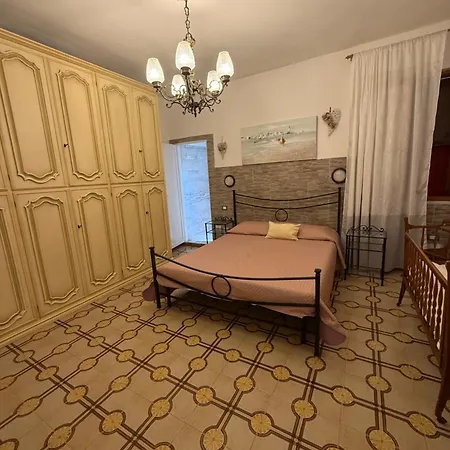 Casa vacanze Il Ginepro Carloforte (Isola di San Pietro)